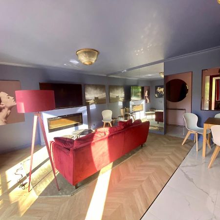 Ferienwohnung Luxury Paris La Vie En Rose Jacuzzi Terrasse Parking Exterior foto