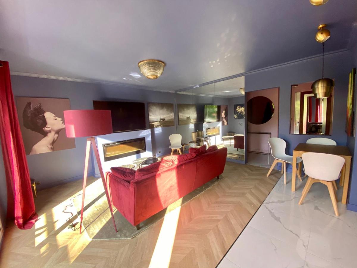 Ferienwohnung Luxury Paris La Vie En Rose Jacuzzi Terrasse Parking Exterior foto